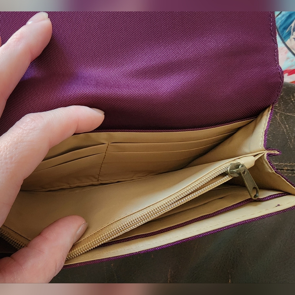 Wallet - Picture 4 of 5